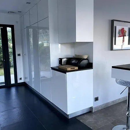 Maison Contemporaine 滨海卡瓦莱尔